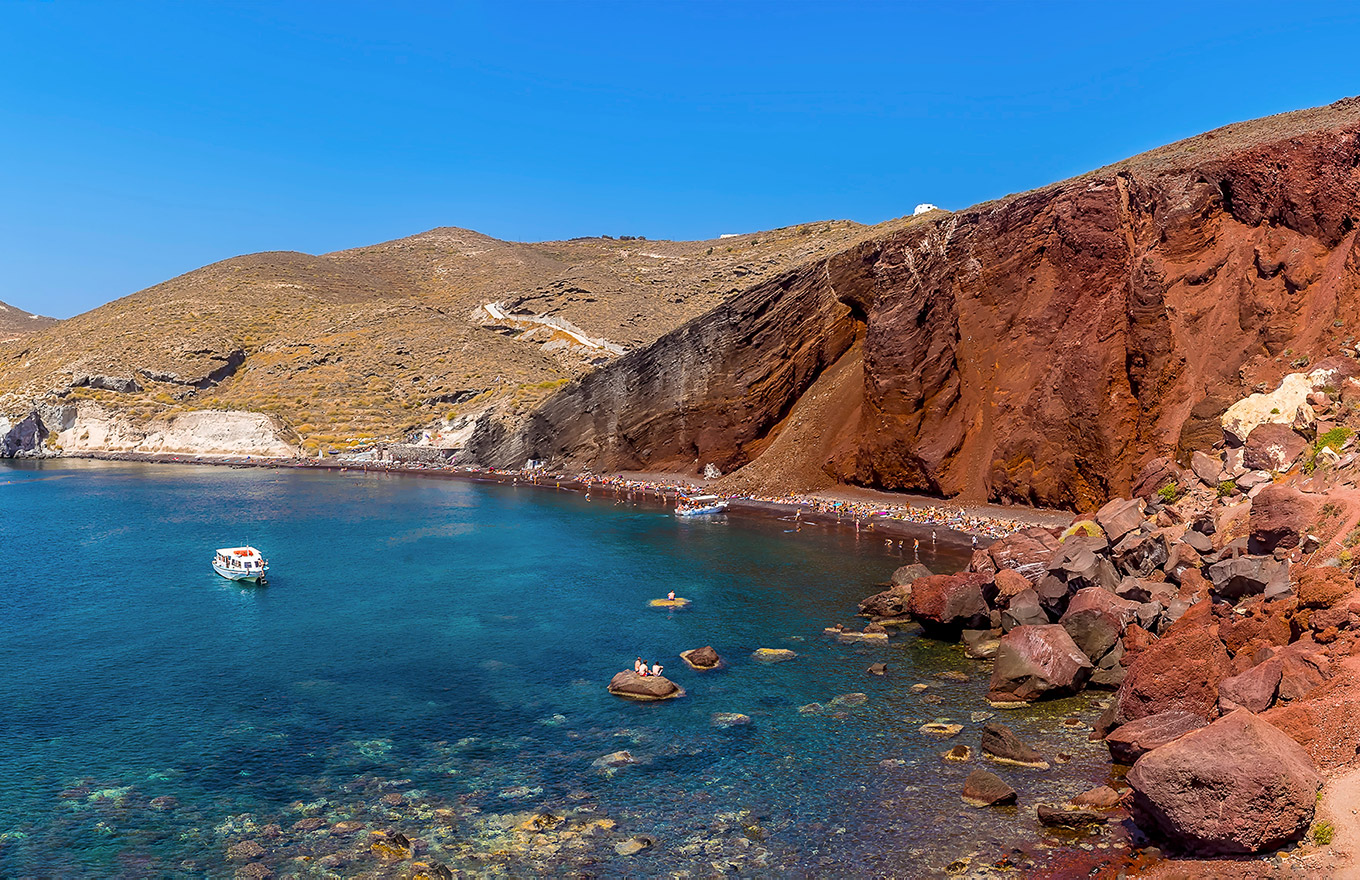 Red Beach - SantiMaris Boat Hire in Santorini Greece