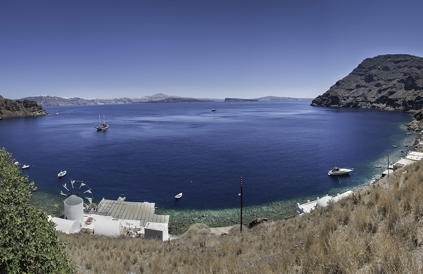 Thirasia- SantiMaris Boat Hire in Santorini Greece