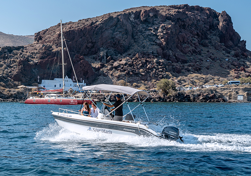 Boat Rental in Santorini Greece by SantiMaris